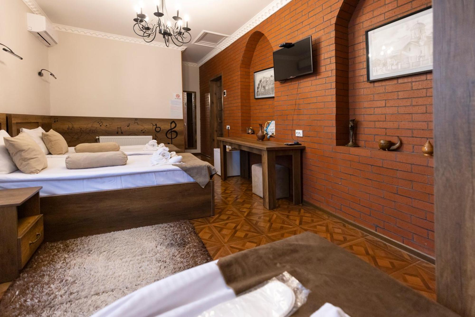 Hestia Boutique Hotel Gori Exterior foto
